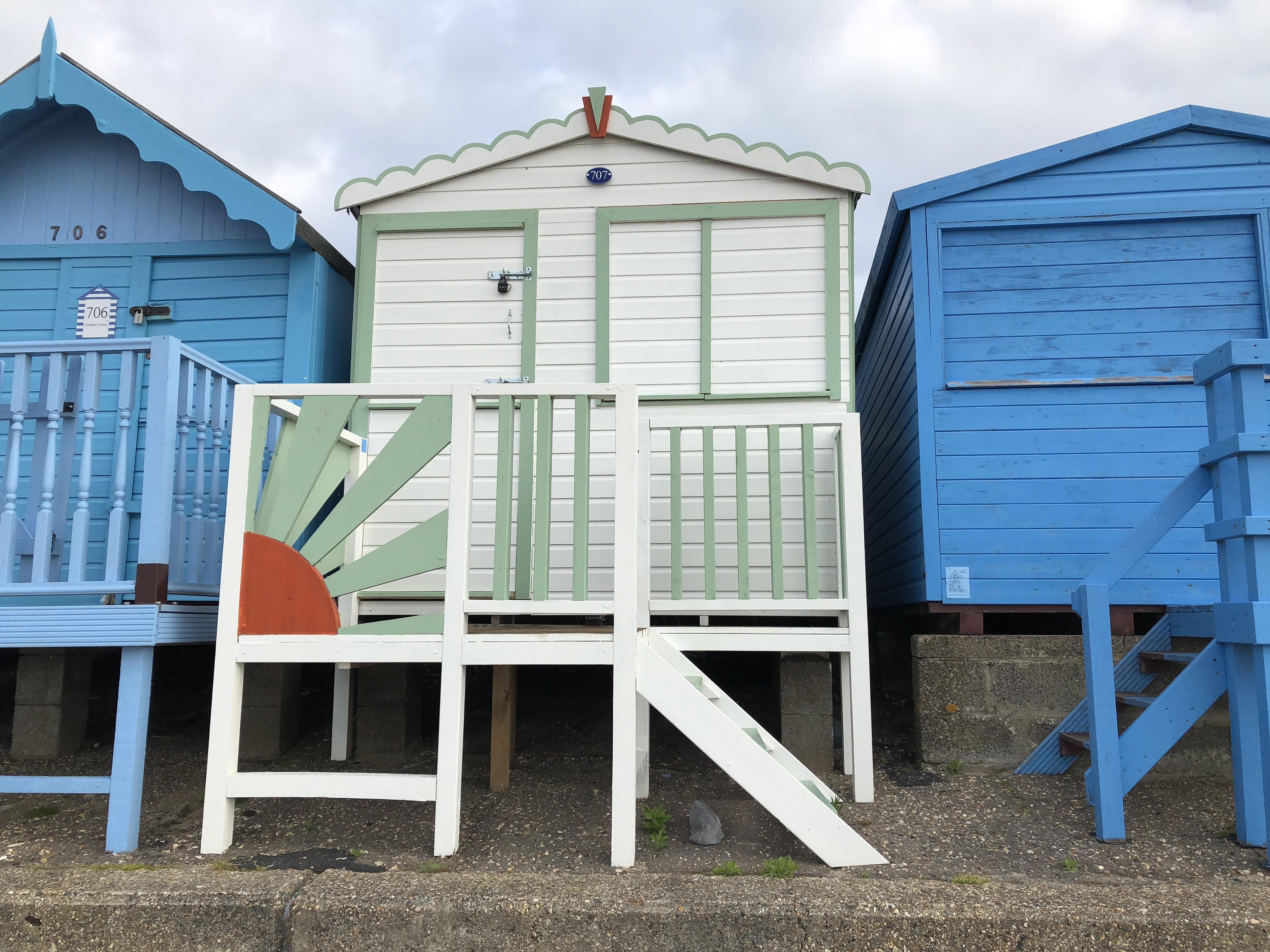 Beach Hut 707, High Wall, near Pole Barn Lane access FrintononSea